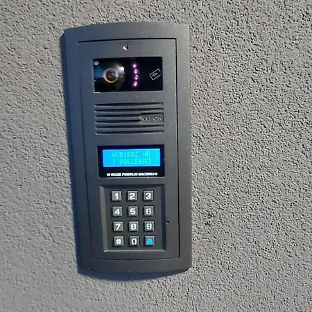 New Space 30% Off, Self Chieck-in, Netflix