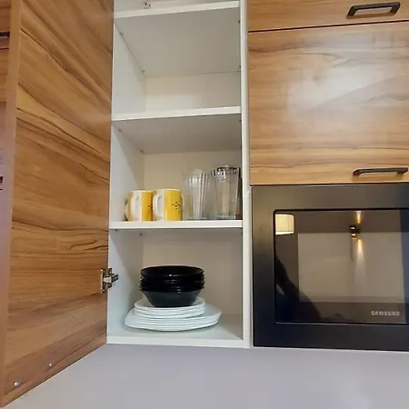 New Space 30% Off, Self Chieck-in, Netflix Apartment *