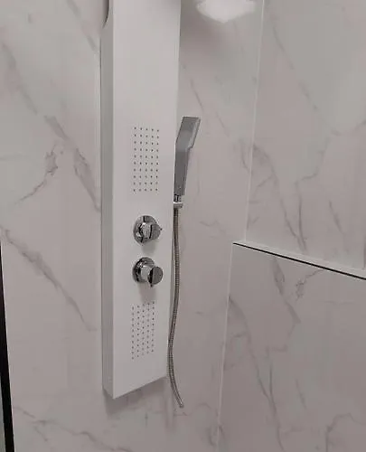 New Space 30% Off, Self Chieck-in, Netflix *