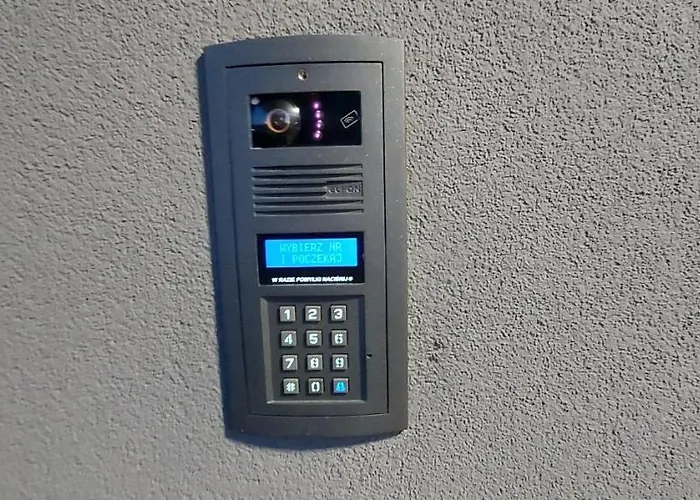 New Space 30% Off, Self Chieck-in, Netflix