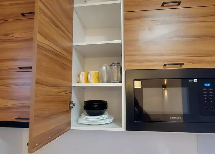 New Space 30% Off, Self Chieck-in, Netflix Apartment *