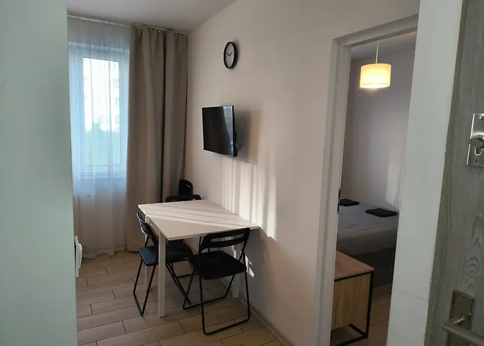 New Space 30% Off, Self Chieck-in, Netflix Apartment